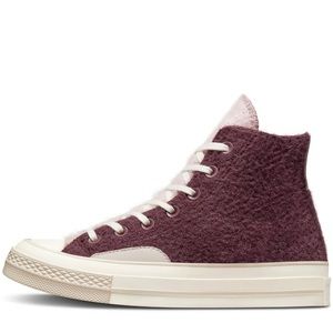 ❌❌SOLD ❌❌Converse Chuck 70 Cozy Utility sneakers in burgundy size 8.5 Women’s